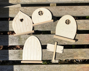 Fairy doors & Signs pack of 6