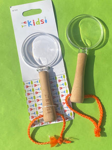 Wooden Handled Magnifying Glass
