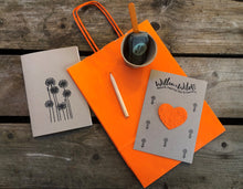 Load image into Gallery viewer, Seed Paper Party Bags